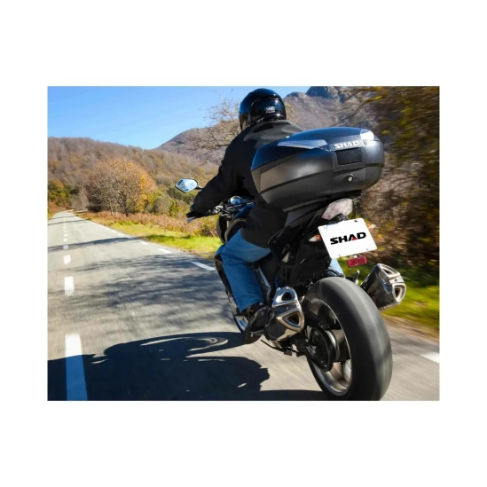 SHAD SH48 D0B48406R Nový titan s opěrkou, karbonový kryt a zámek PREMIUM SMART, vrchní kufr na motorku